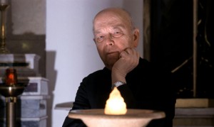 En una nueva entrevista Fray Amorth explica que él visitó Medjugorje en la época de las primeras apariciones, de hecho su visita en octubre de 1981 ya fue la segunda, y que mantenía al entonces Cardenal Ratzinger al corrient