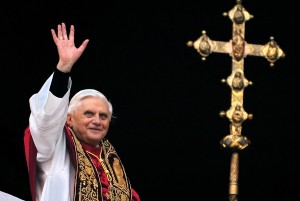 El Papa Benedicto XVI anunció el 17 de marzo del 2010 la creación de una Comisión Vaticana para estudiar el fenómeno de Medjugorje.