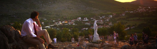 Juan Manuel Cotelo, Abogado del Diablo en Marys Land, en el Monte de las apariciones de Medjugorje