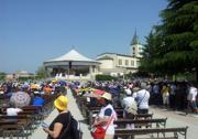 peregrinos de todo el mundo en Medjugorje