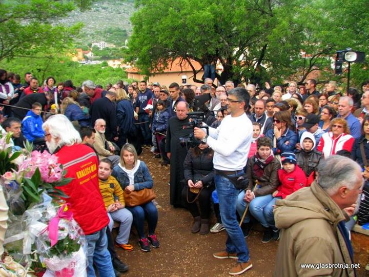 Aparición del 2 de mayo de 2014 de la Virgen a Mirjana en Medjugorje - 4