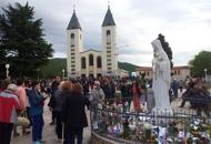 Imagen en la puuerta de la Parroquia