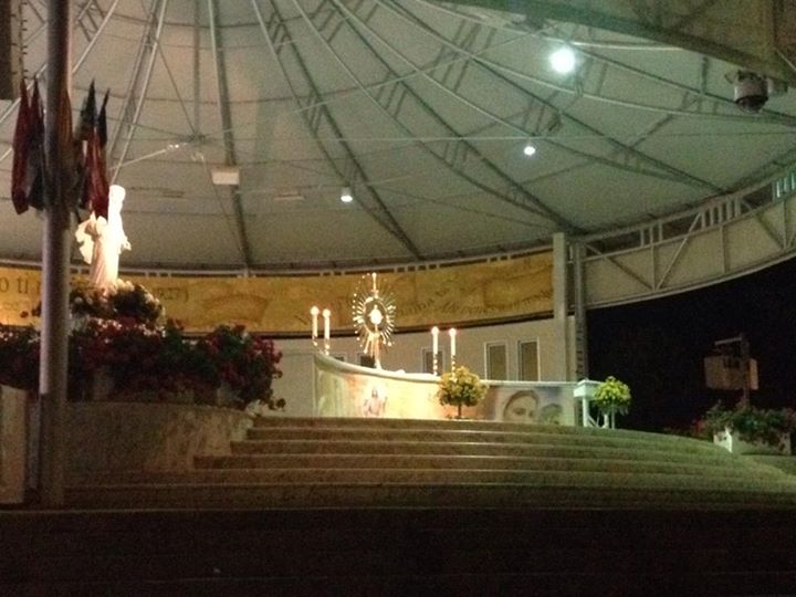 Adoración al Santísimo en Medjugorje el 16 de agosto de 2014 - 1