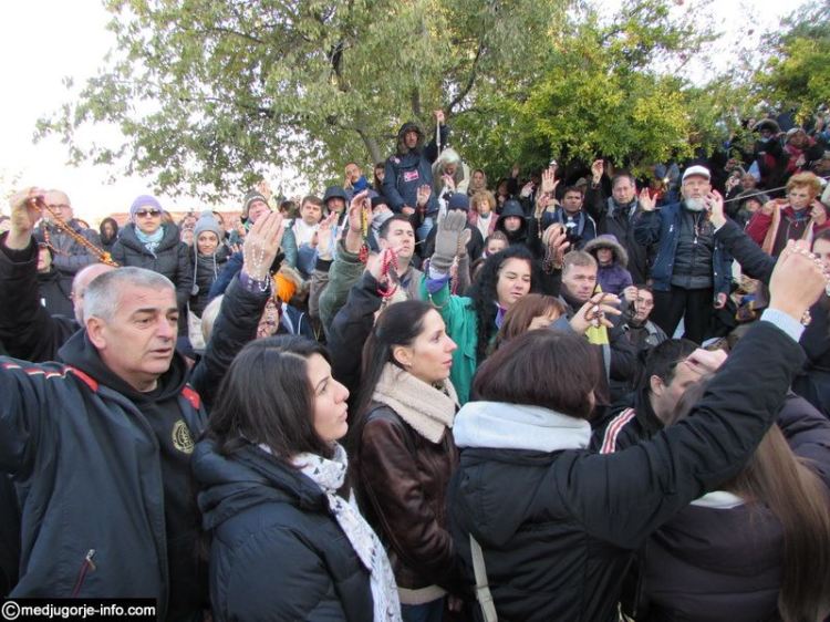 Aparición de la Virgen a Mirjana en Medjugorje el 2 de noviembre de 2014 - 5