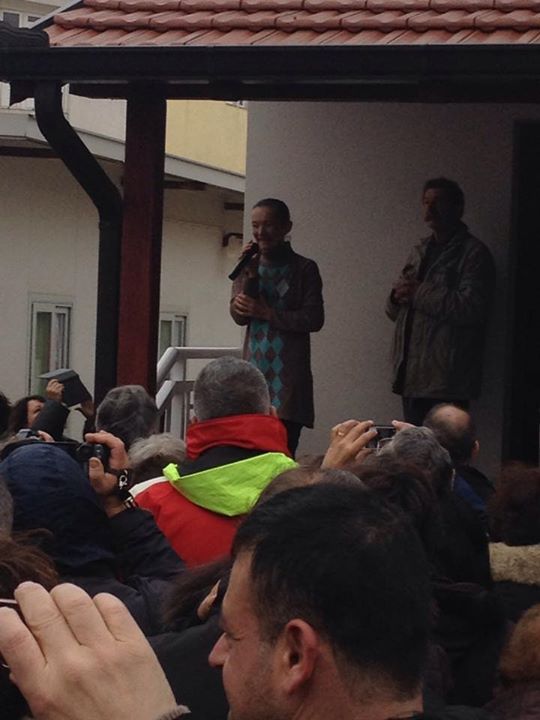 Vicka recibe a los peregrinos en Medjugorje el 1 de diciembre de 2014 - 1