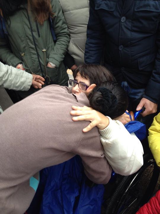 Vicka recibe a los peregrinos en Medjugorje el 1 de diciembre de 2014 - 6