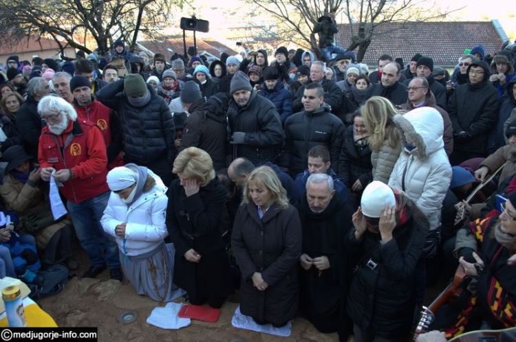 Aparición de la Virgen a Mirjana el 2 de enero de 2015 en Medjugorje - 5