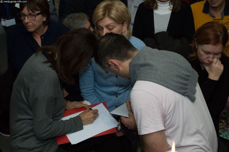 Aparición de la Virgen a Mirjana en Medjugorje el 2 de febrero de 2015 - 8
