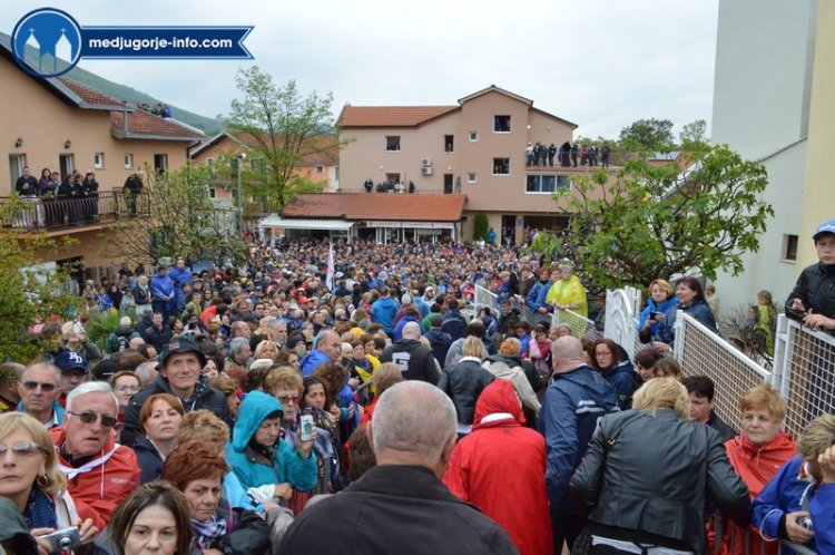 Aparición de la Virgen a Mirjana en Medjugorje el 2 de mayo de 2015 - 2