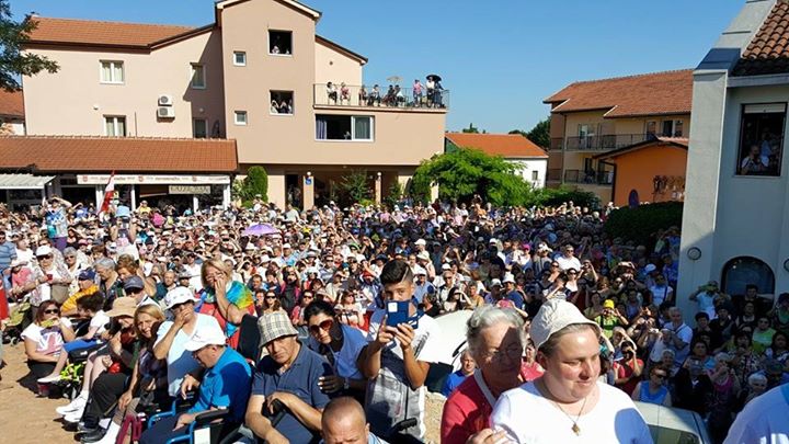 Aparición de la Virgen a Mirjana en Medjugorje el 2 de agosto de 2015 - 4