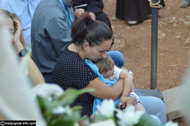 Aparición de la Virgen a Mirjana en Medjugorje el 2 de septiembre de 2015 - 4