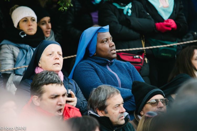 Aparición de la Virgen a Mirjana en Medjugorje el 2 de noviembre de 2015 - 6