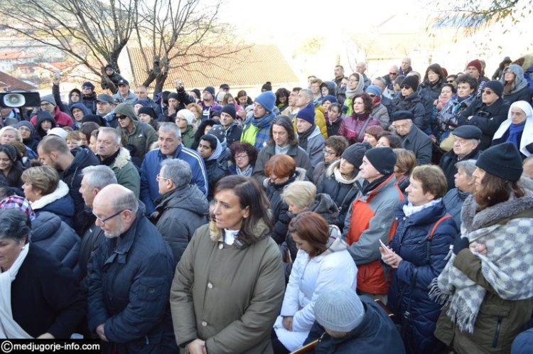 Aparición de la Virgen a Mirjana en Medjugorje el 2 de diciembre de 2015 - 1