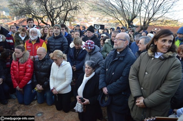 Aparición de la Virgen a Mirjana en Medjugorje el 2 de diciembre de 2015 - 3