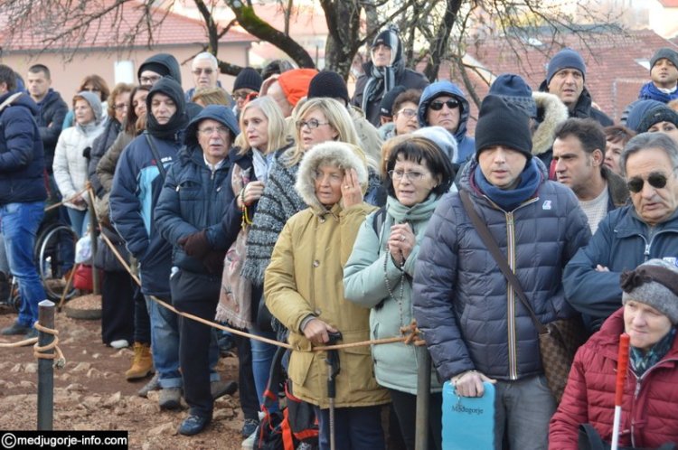 Aparición de la Virgen a Mirjana en Medjugorje el 2 de diciembre de 2015 - 8