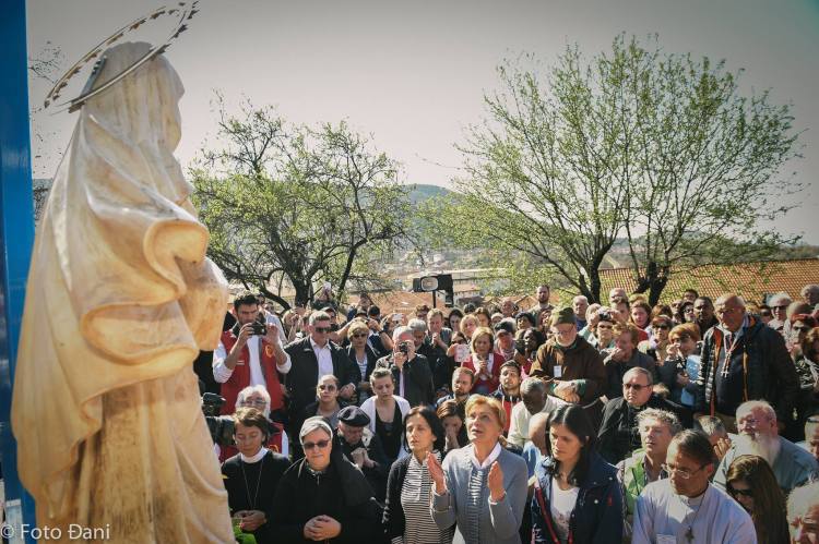 Aparición de la Virgen a Mirjana el 18 de marzo de 2016 en Medjugorje - 11