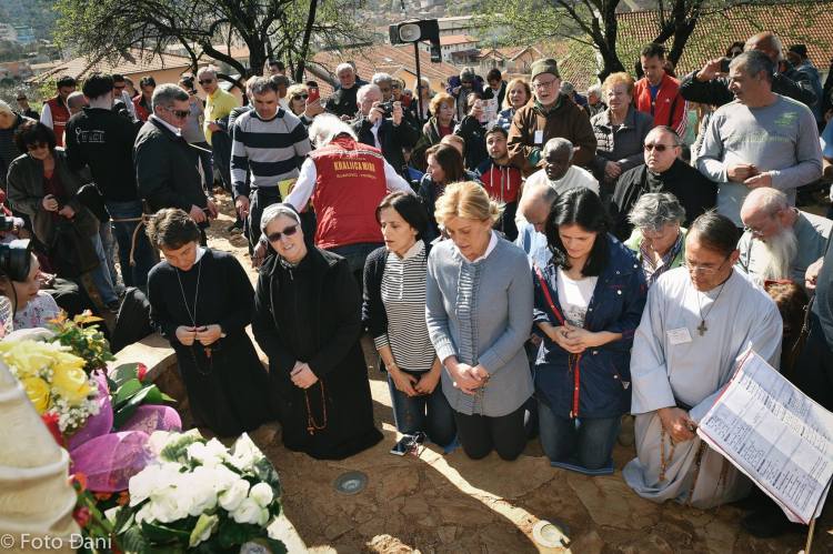 Aparición de la Virgen a Mirjana el 18 de marzo de 2016 en Medjugorje - 9