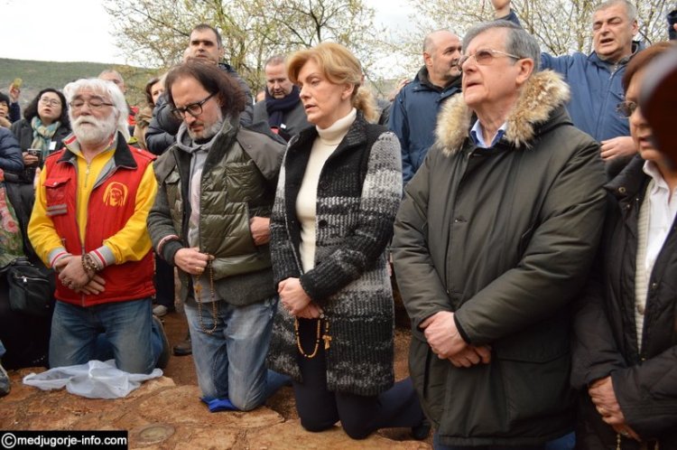 Aparición de la Virgen a Mirjana en Medjugorje el 2 de marzo de 2016 en Medjugorje - 8