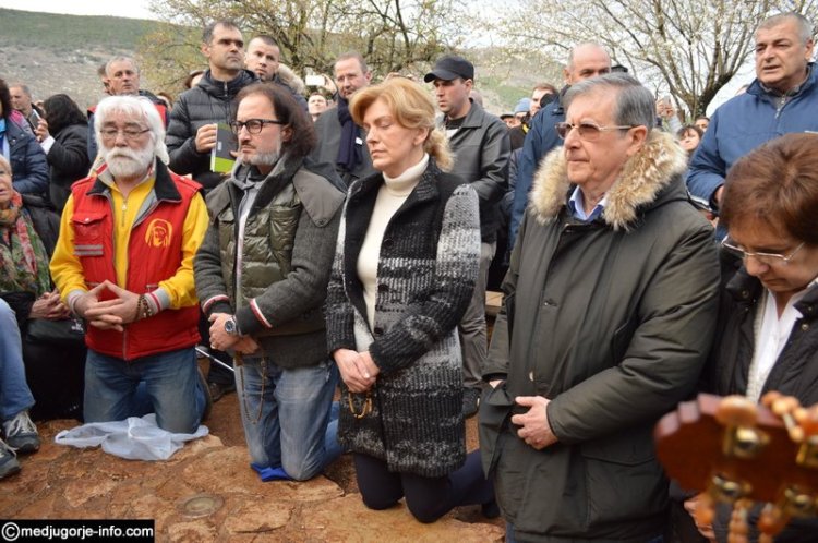 Aparición de la Virgen a Mirjana en Medjugorje el 2 de marzo de 2016 en Medjugorje - 9