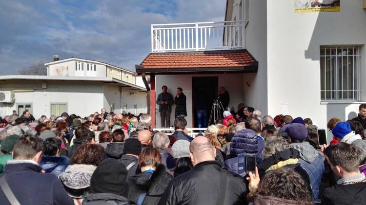 Testimonio de Vicka a los peregrinos en Medjugorje 1