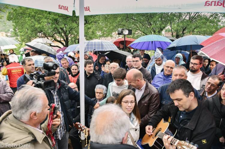Aparición de la Virgen a Mirjana el 2 de mayo de 2016 en Medjugorje - 3