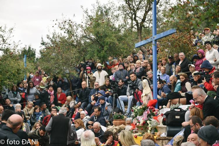 aparicion-de-la-virgen-a-mirjana-en-medjugorje-el-2-de-octubre-de-2016-2