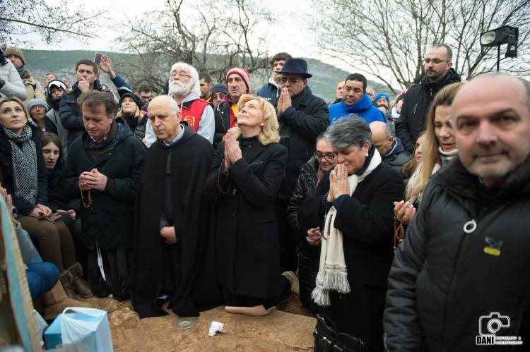 aparicion-de-la-virgen-a-mirjana-el-2-de-diciembre-de-2016-en-medjugorje-11