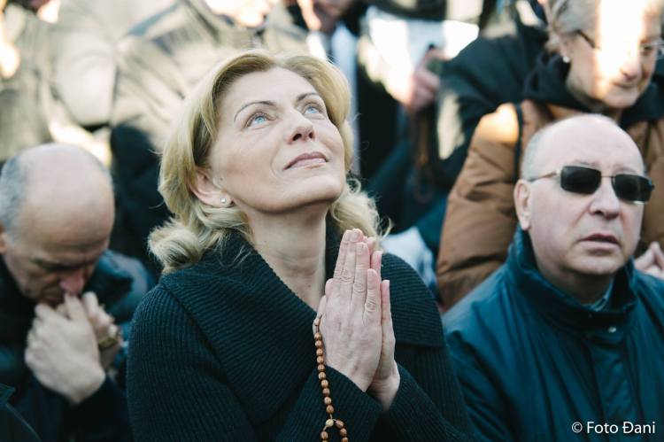 aparicion-de-la-virgen-a-mirjana-en-medjugorje-el-2-de-febrero-de-2017-9